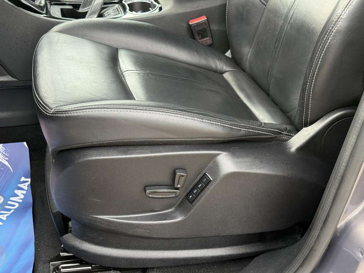 Ford S-MAX 2013 — photo 27