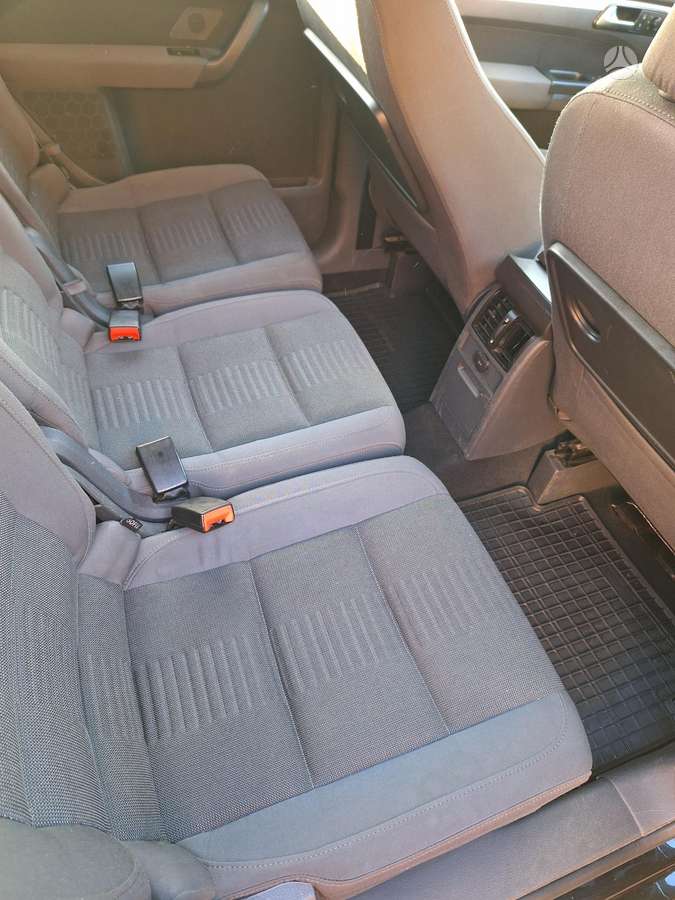 Volkswagen Touran 2007 — photo 12