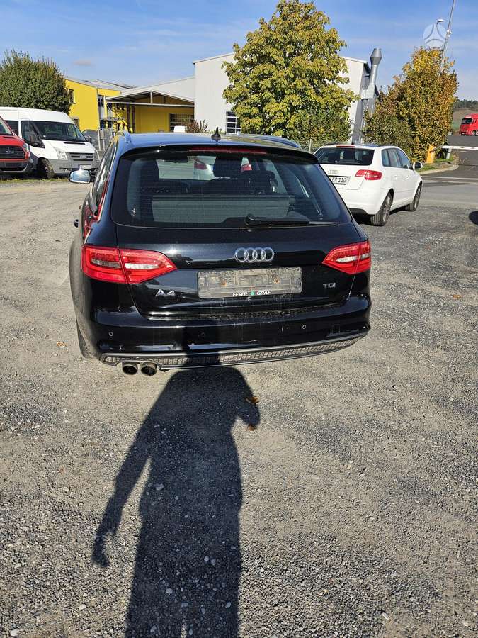 Audi A4 2015 — photo 6