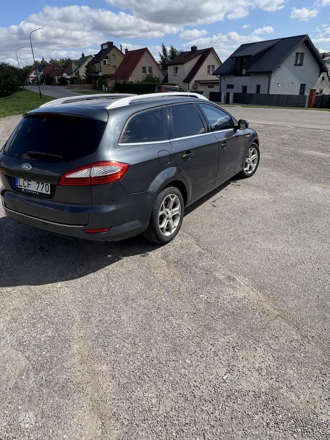 Ford Mondeo 2008 — rear view