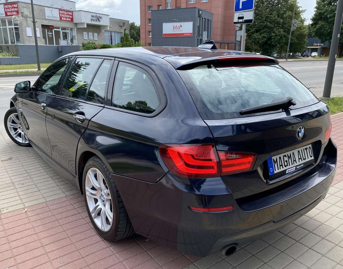 BMW 535 2013 — двигун 2993 cm³, 313 HP (230kW)