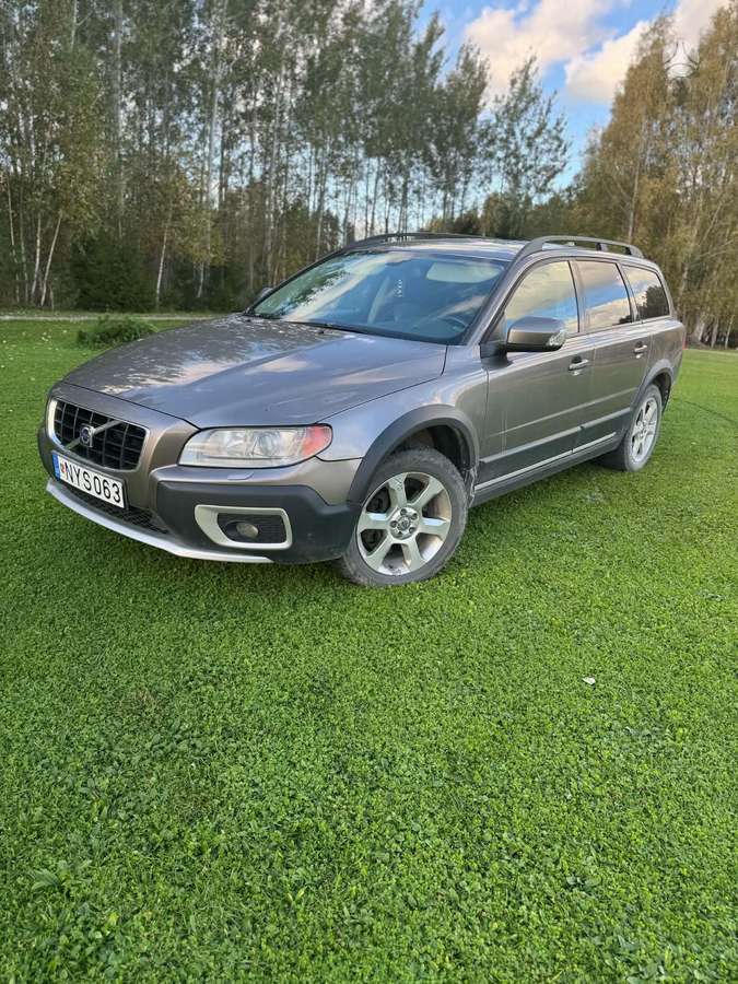 Volvo XC70 2007 — rear view