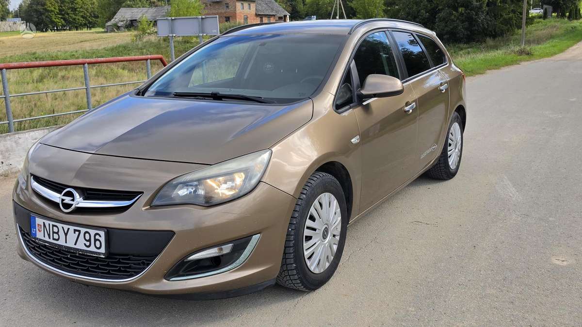 Opel Astra, 2013
