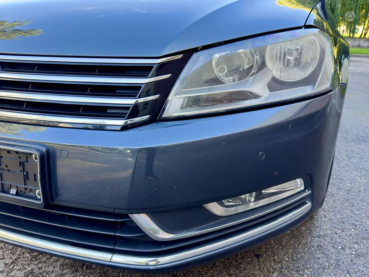 Volkswagen Passat 2011 — photo 30