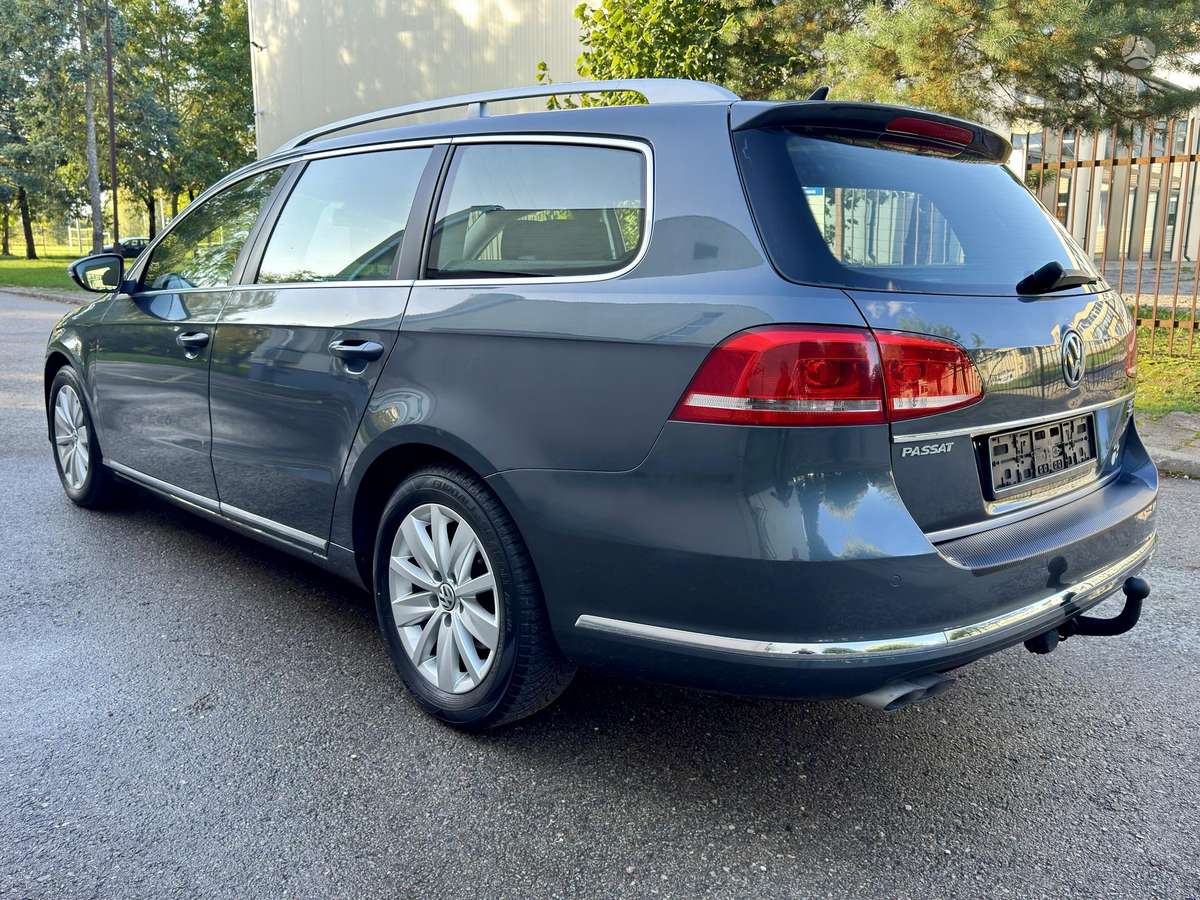 Volkswagen Passat 2011 — engine 1968 cm³, 140 HP (103kW)