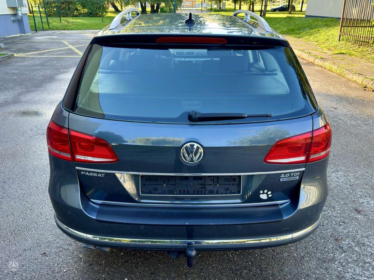 Volkswagen Passat 2011 — photo 5