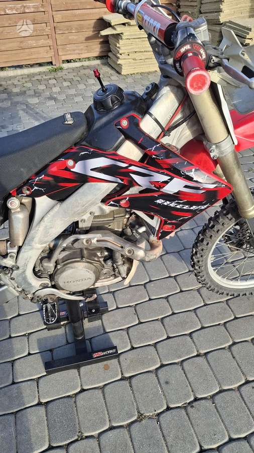 Honda CRF 2006 — photo 6