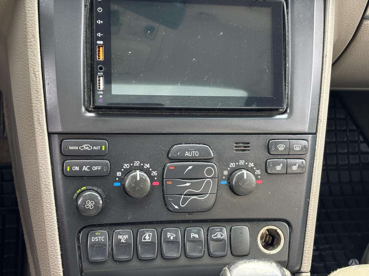 Volvo XC90 2005 — photo 10