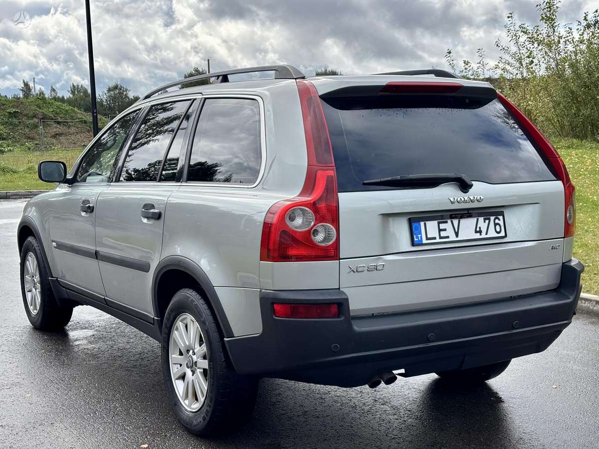 Volvo XC90 2005 — interior