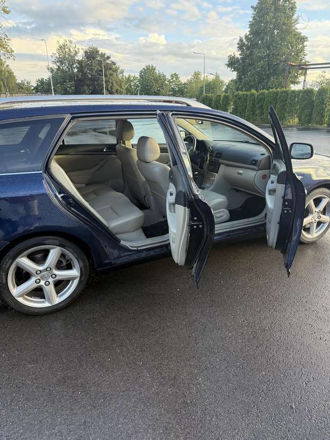 Toyota Avensis 2008 — photo 8