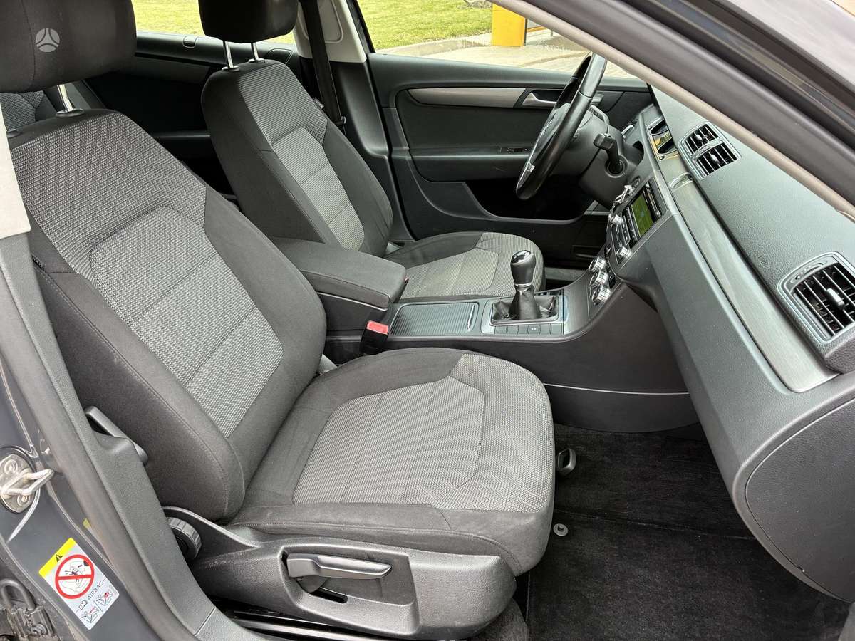 Volkswagen Passat 2013 — фото 21