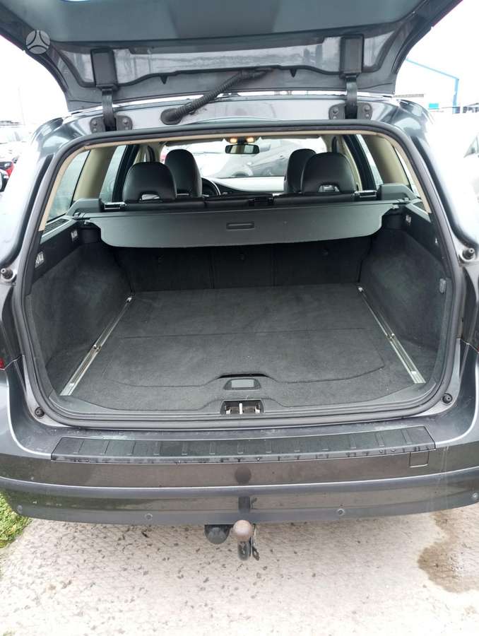 Volvo V70 2009 — photo 11