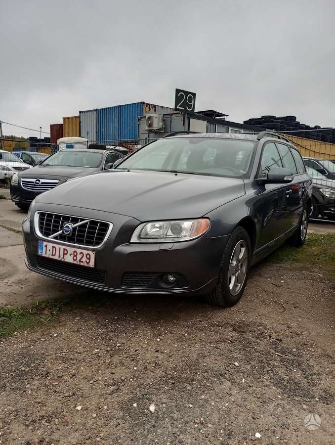 Volvo V70 2009 — engine 1997 cm³, 136 HP (100kW)