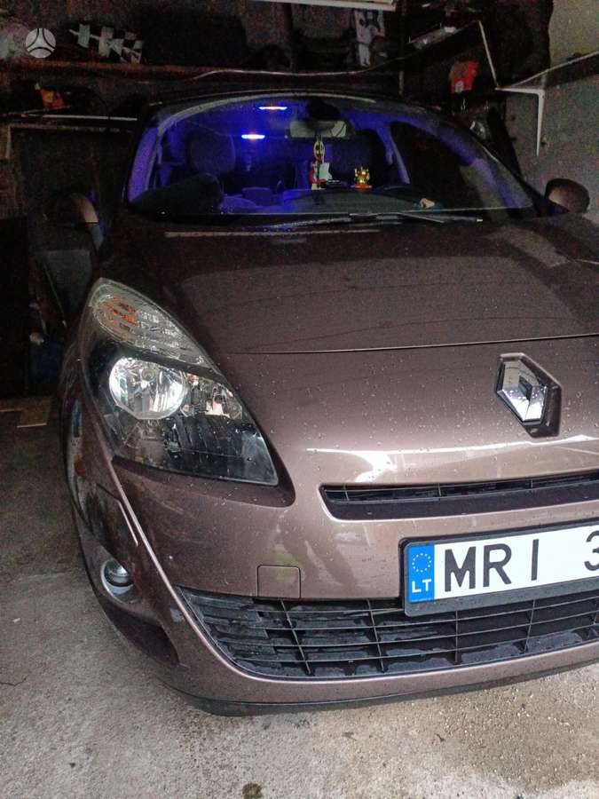 Renault Grand 2012 — photo 10