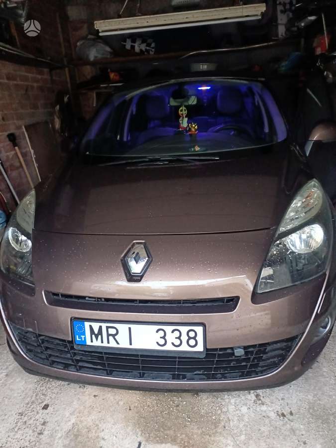 Renault Grand 2012 — photo 11