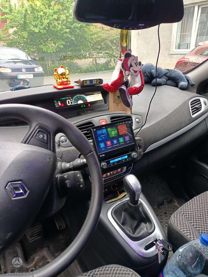Renault Grand 2012 — photo 19