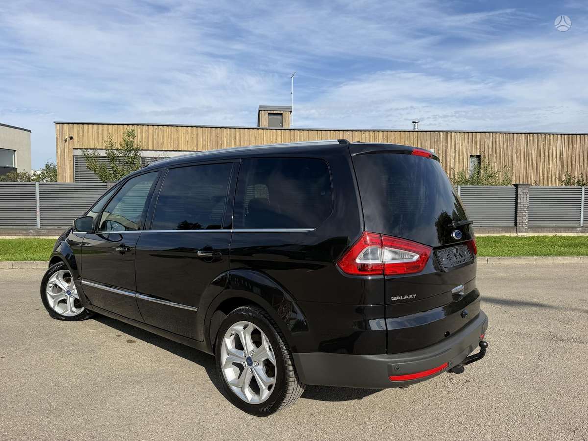 Ford Galaxy 2014 — photo 11