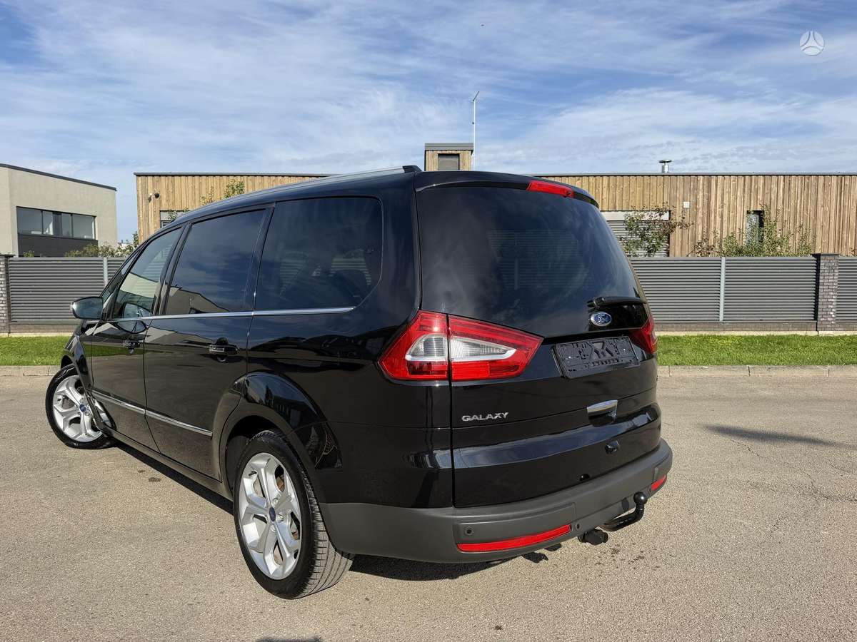 Ford Galaxy 2014 — photo 12