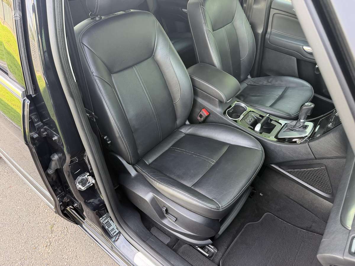 Ford Galaxy 2014 — photo 19