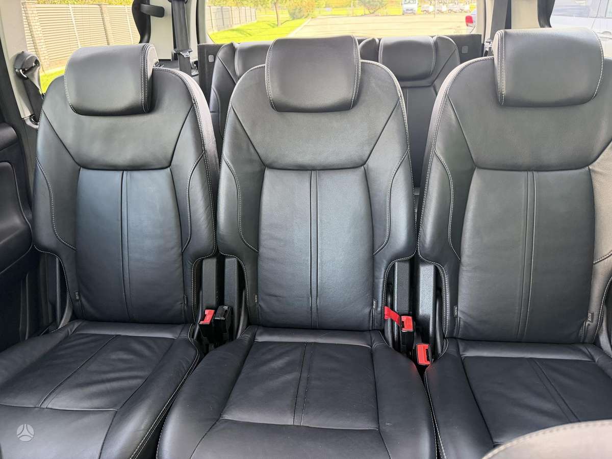 Ford Galaxy 2014 — photo 22