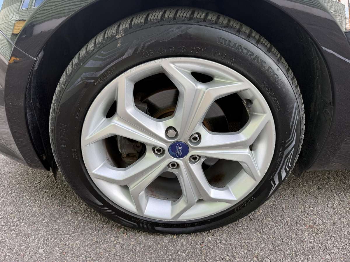 Ford Galaxy 2014 — photo 28