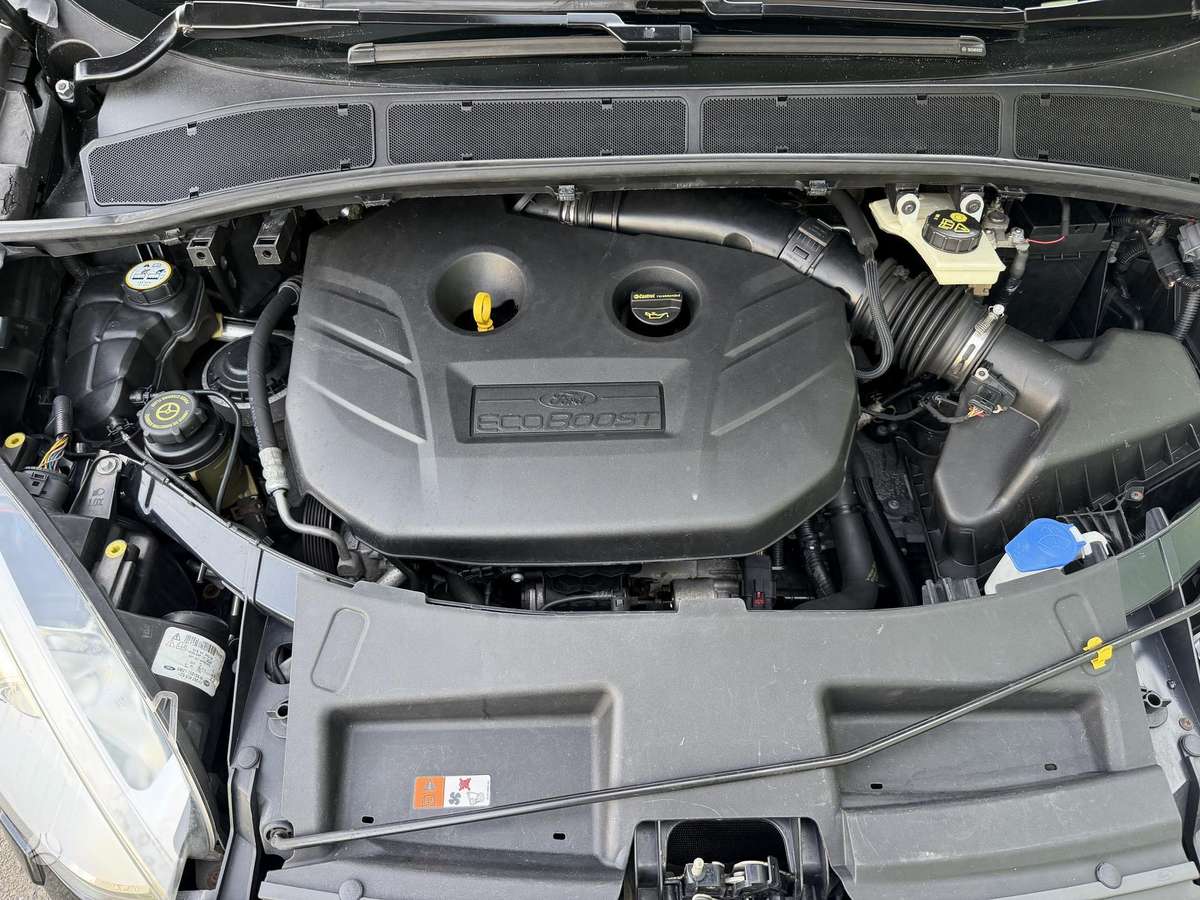 Ford Galaxy 2014 — photo 31