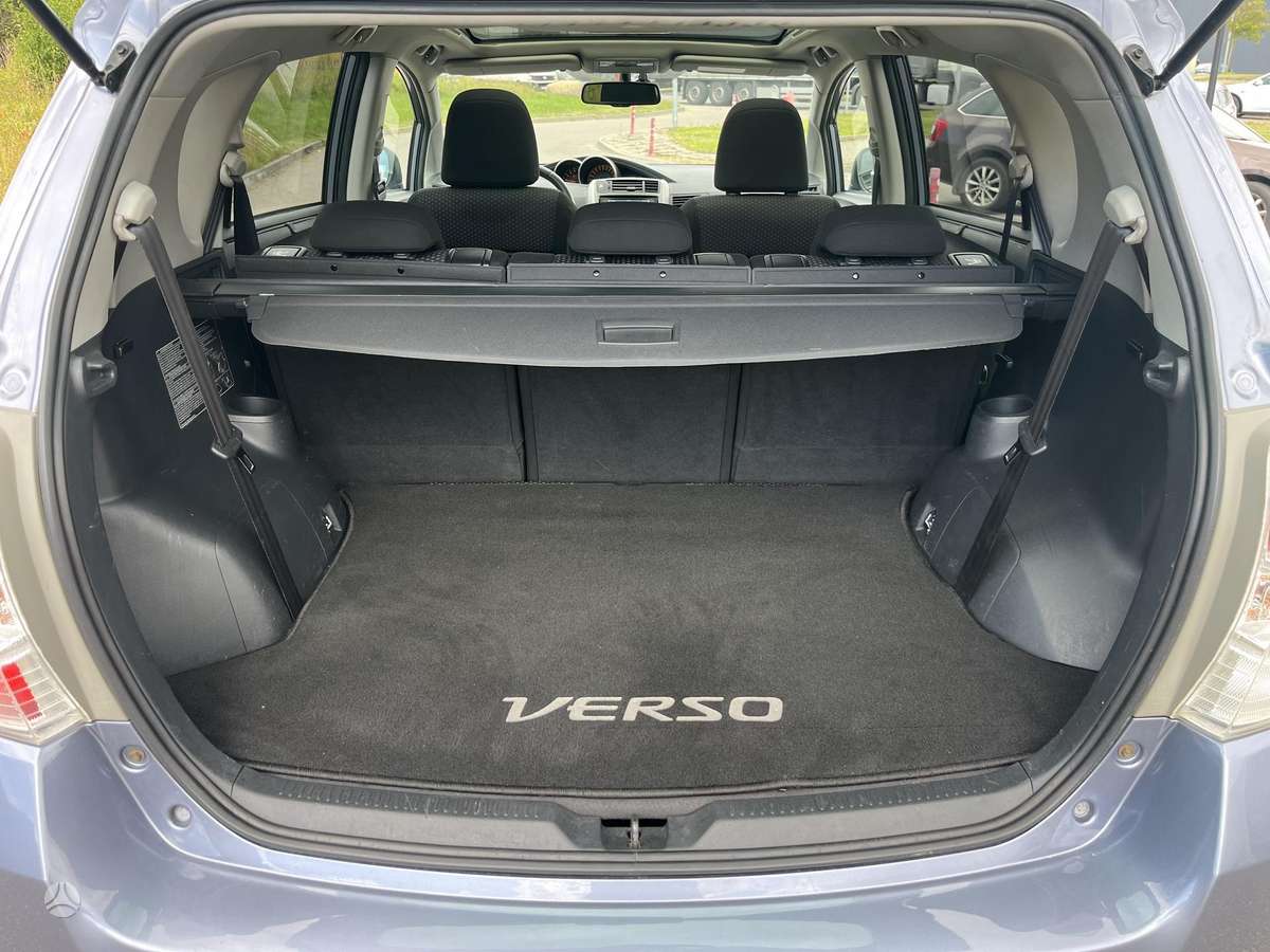 Toyota Verso 2010 — photo 25