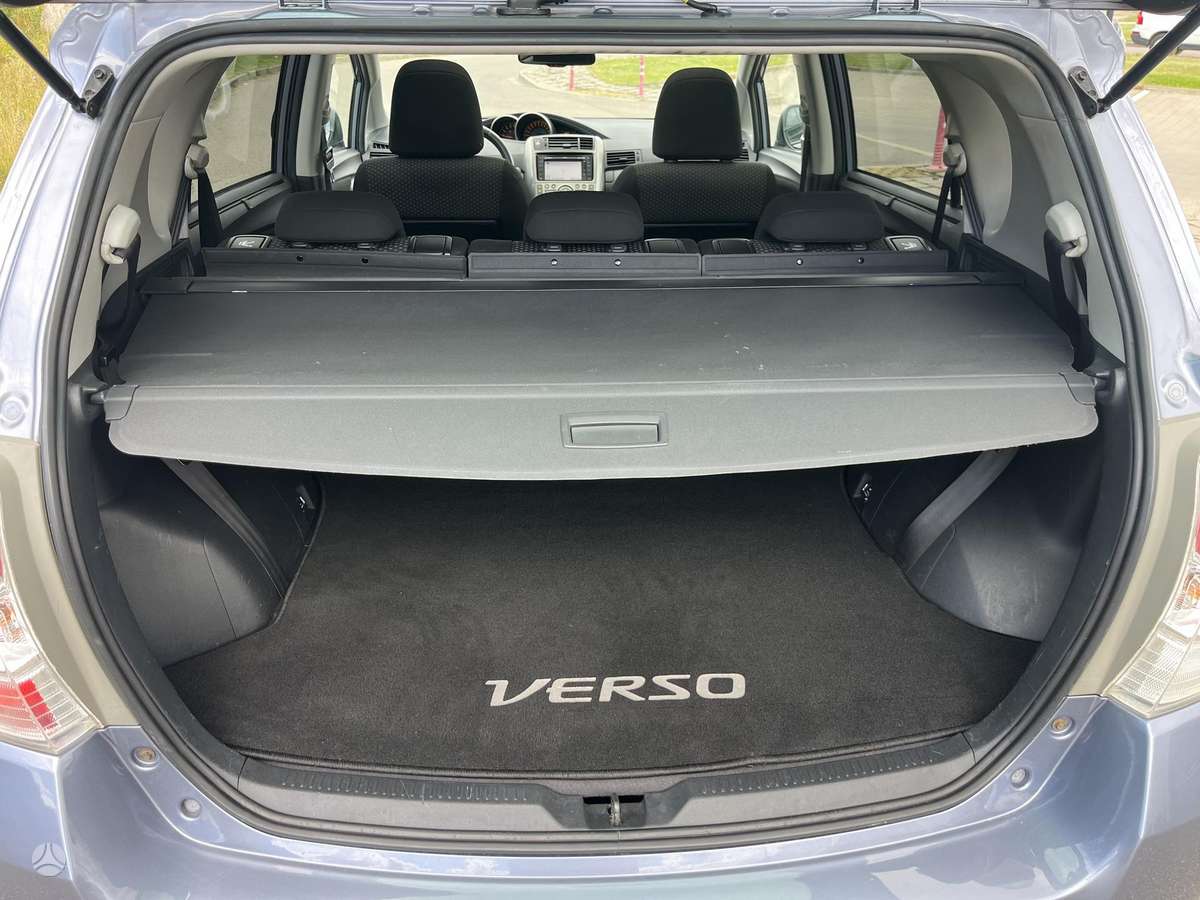 Toyota Verso 2010 — photo 27