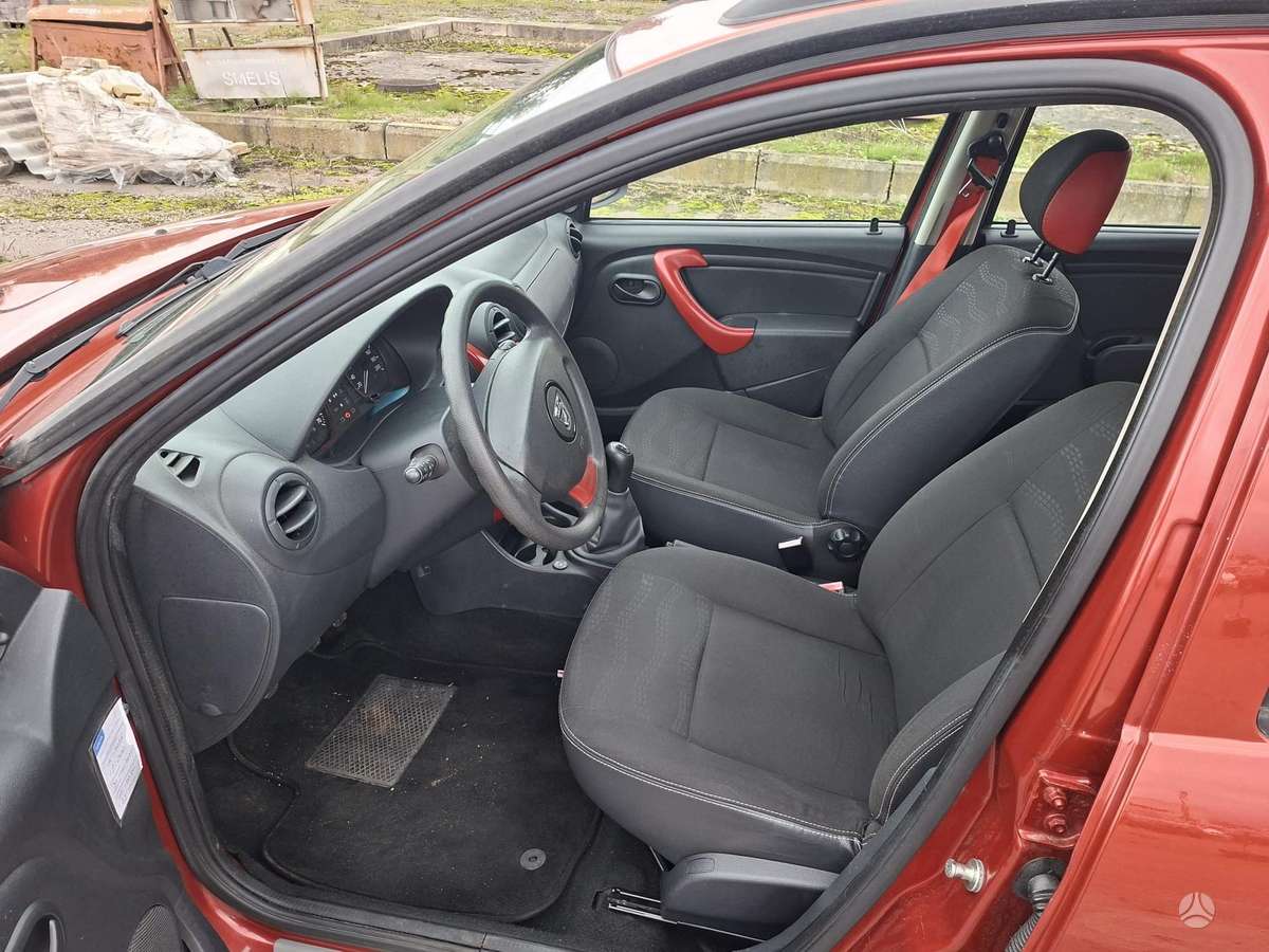 Dacia Sandero 2012 — photo 5