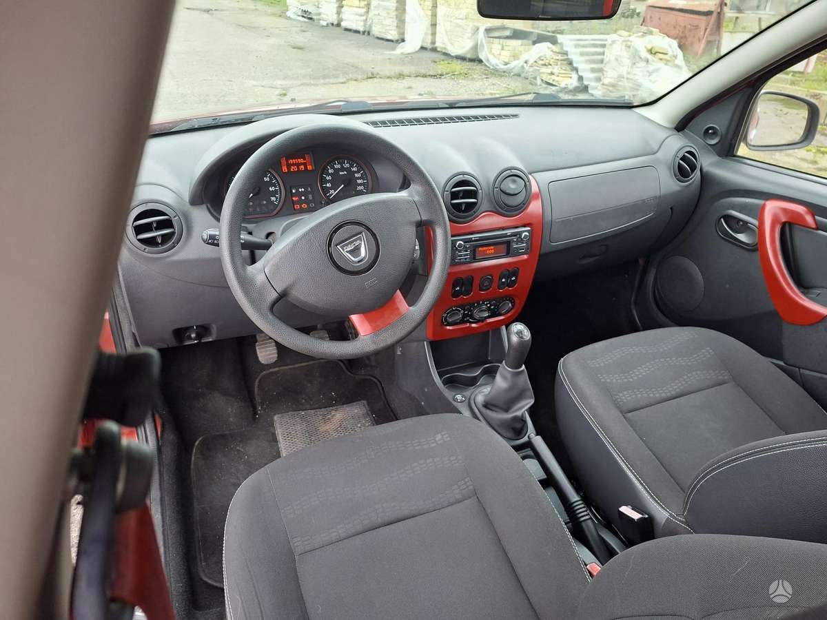 Dacia Sandero 2012 — photo 6