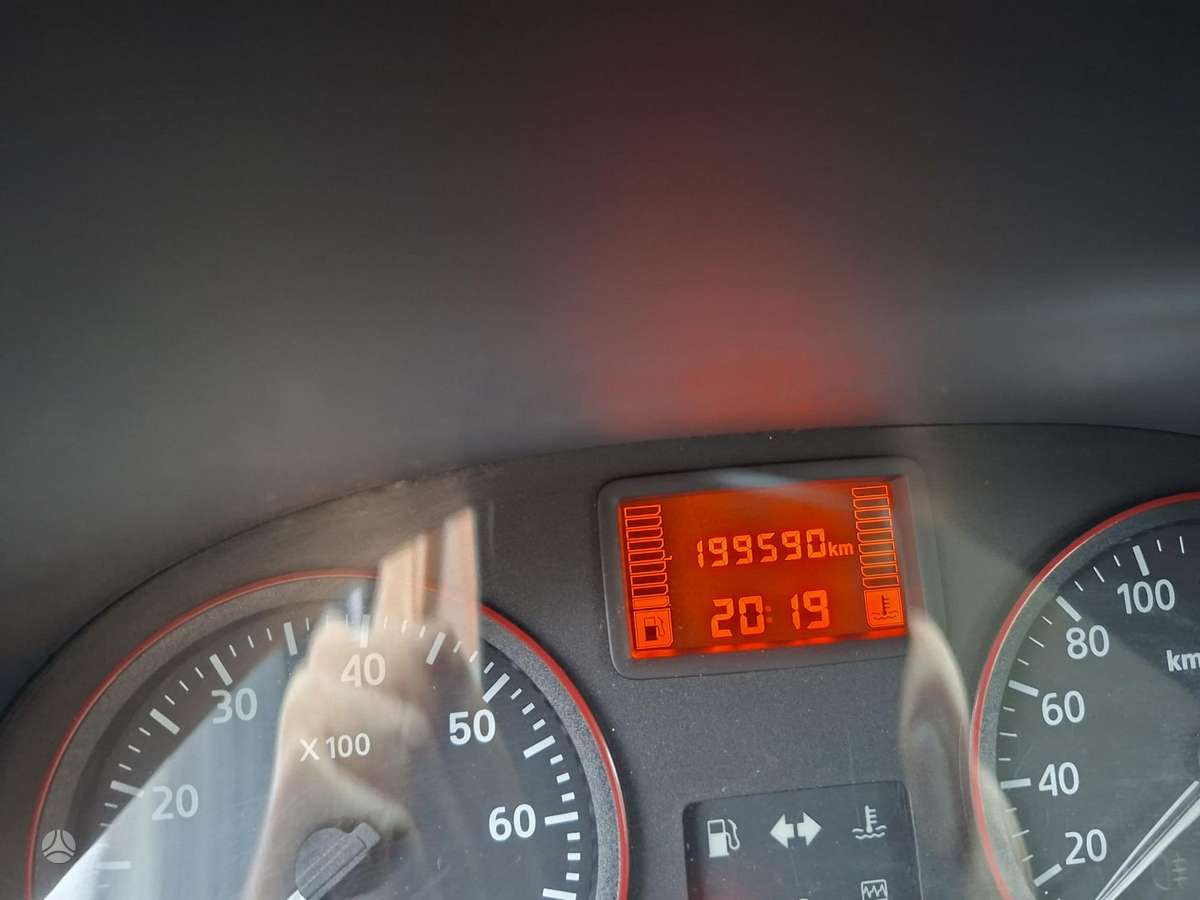 Dacia Sandero 2012 — photo 7