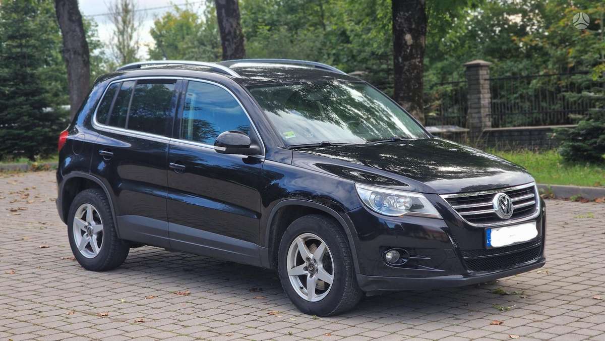 Volkswagen Tiguan 2008 — interior