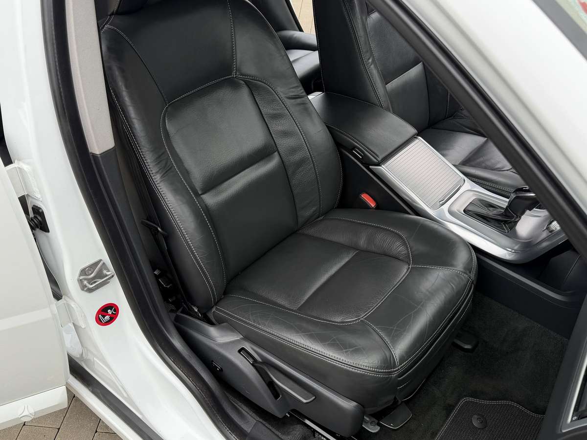 Volvo V70 2015 — photo 19
