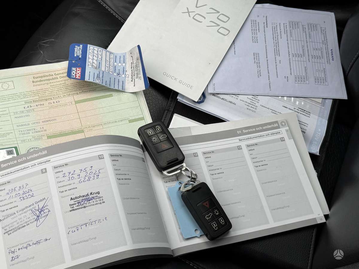 Volvo V70 2015 — photo 32