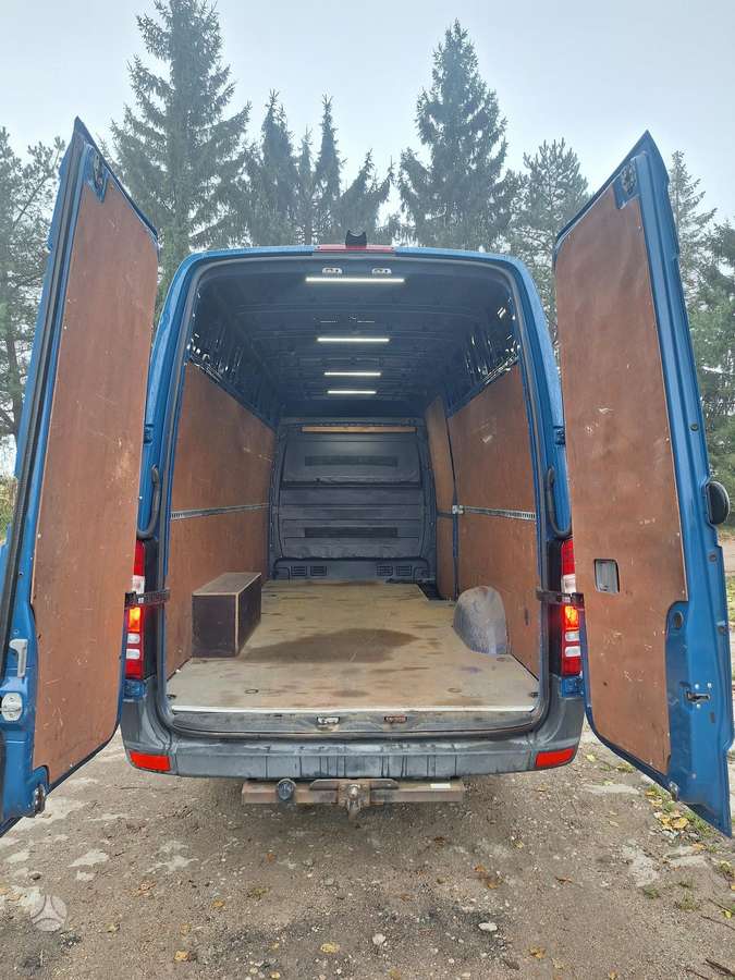 Mercedes-Benz Sprinter 2010 — photo 5