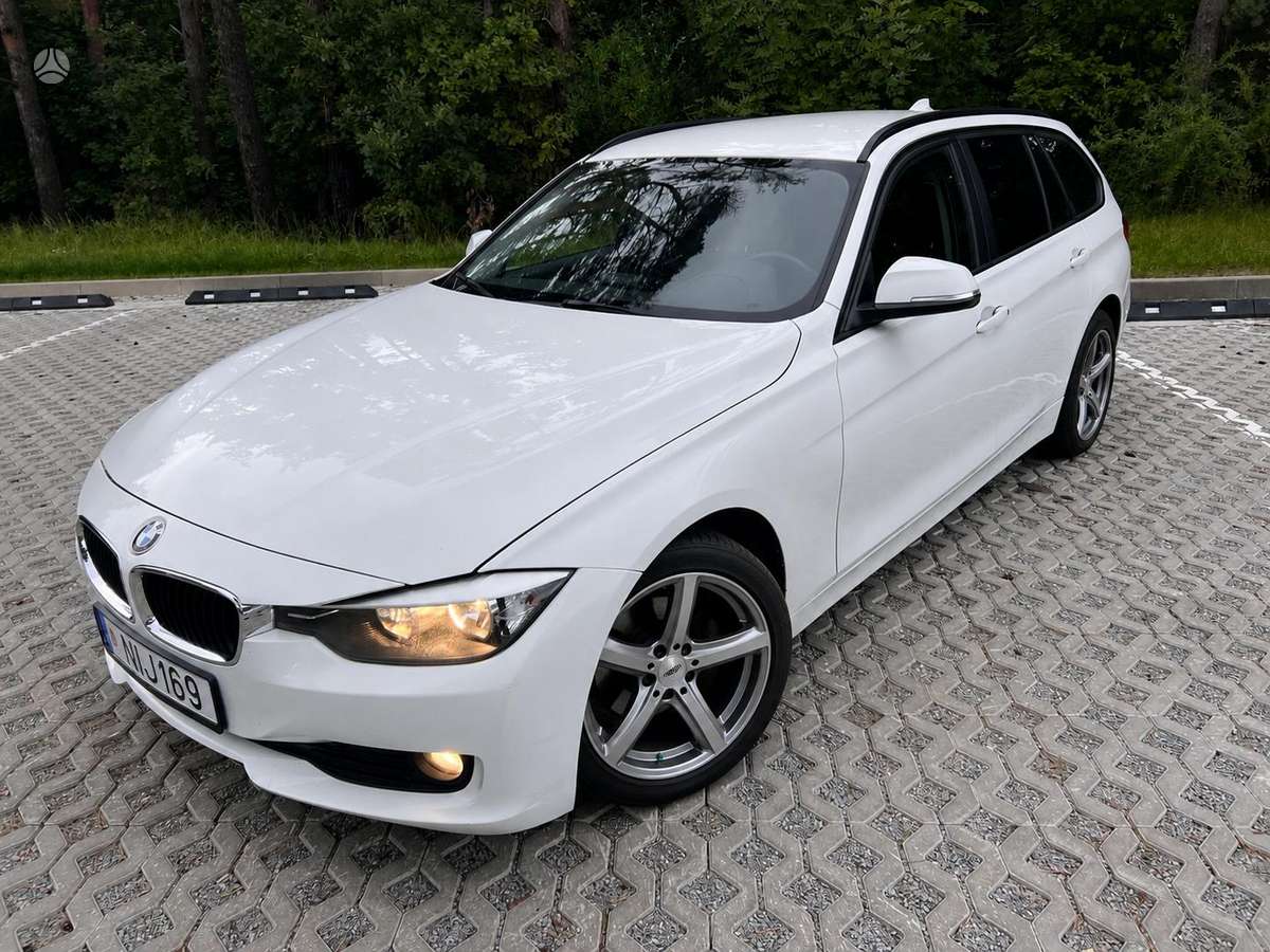 BMW 316 2013 — rear view