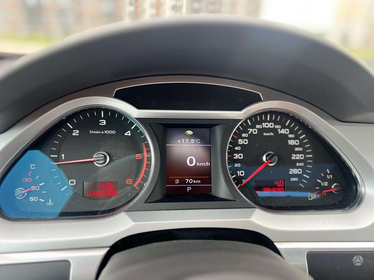 Audi A6 2010 — photo 20