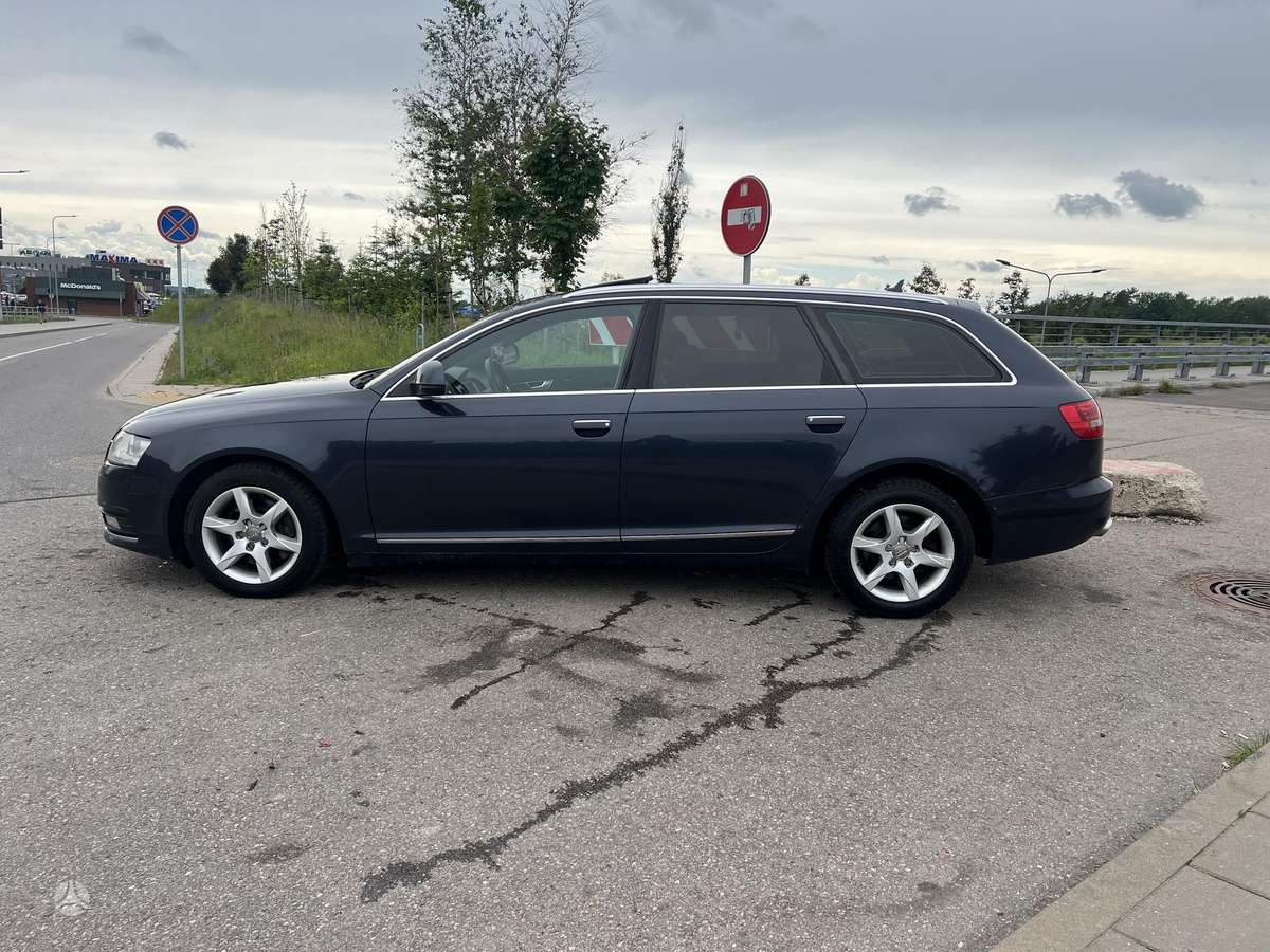 Audi A6 2010 — photo 8