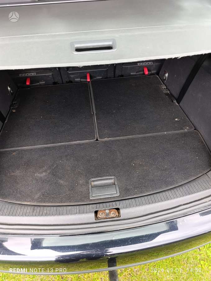 Volkswagen Touran 2010 — photo 10