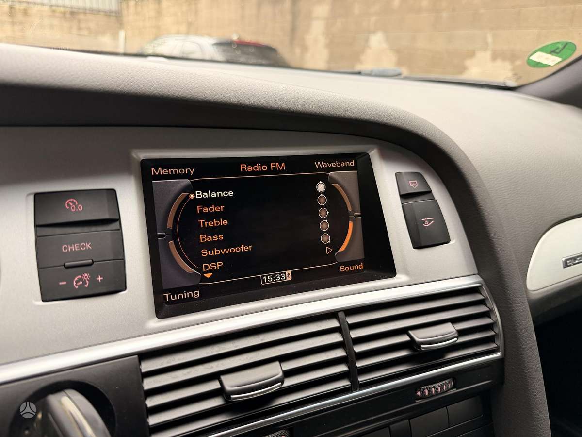 Audi A6 2011 — photo 20