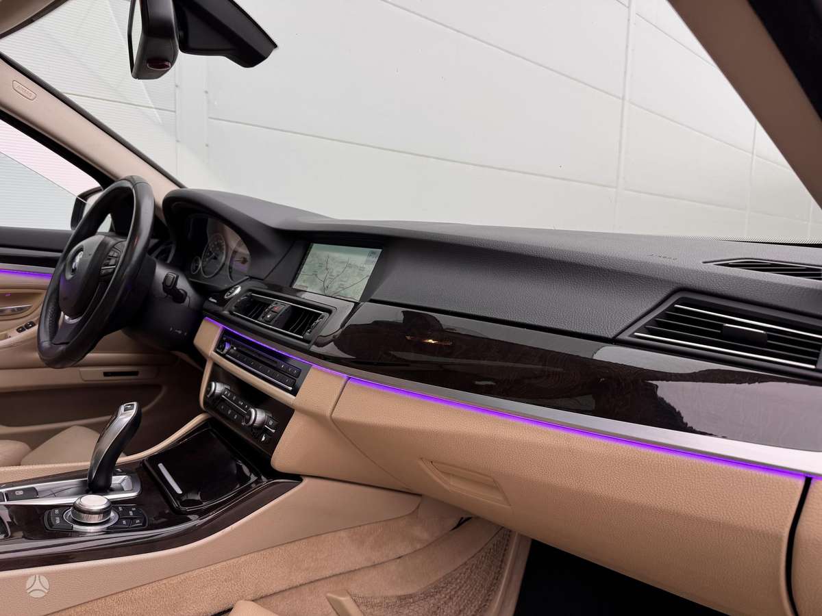 BMW 525 2010 — photo 16