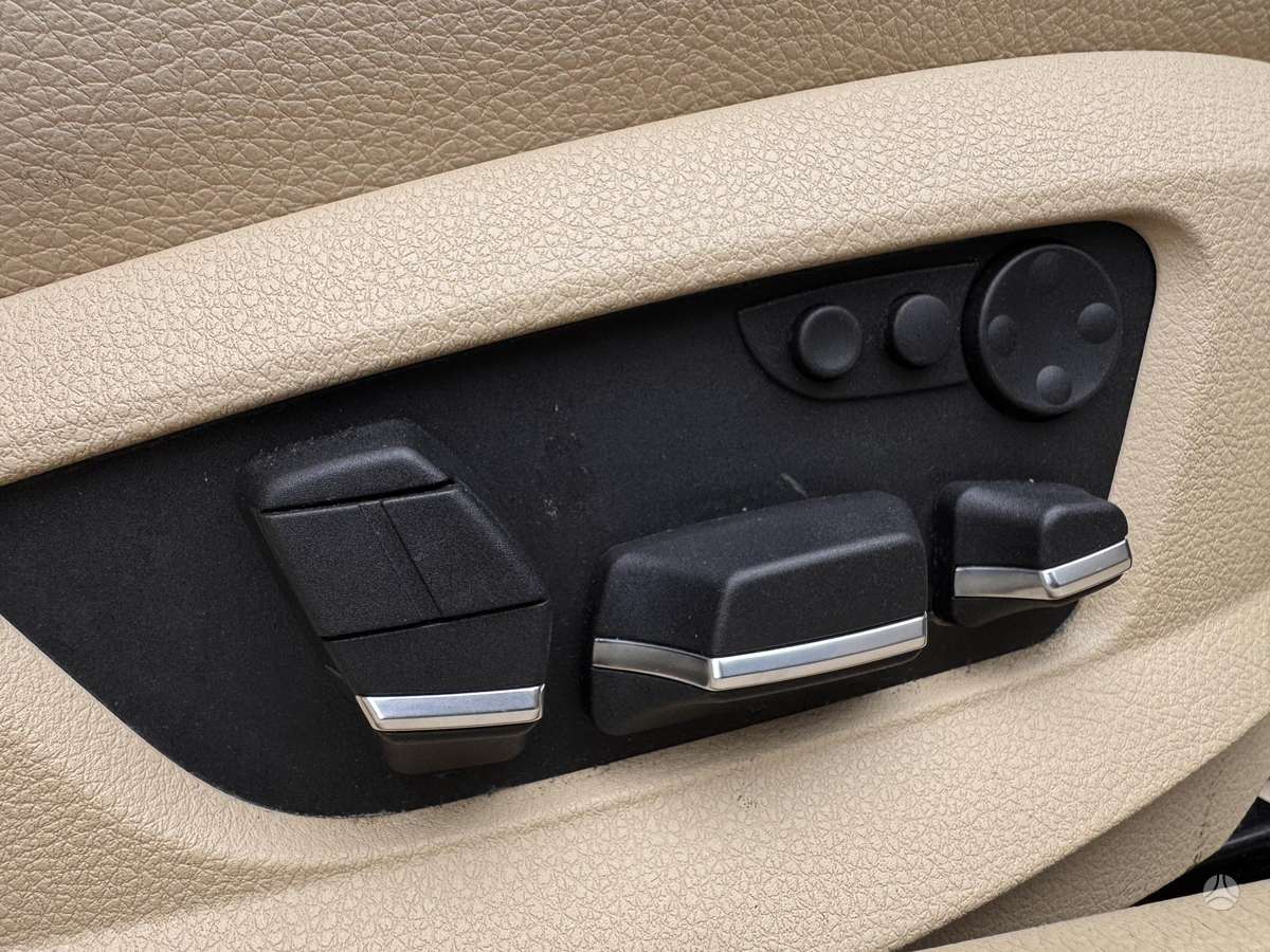 BMW 525 2010 — photo 18