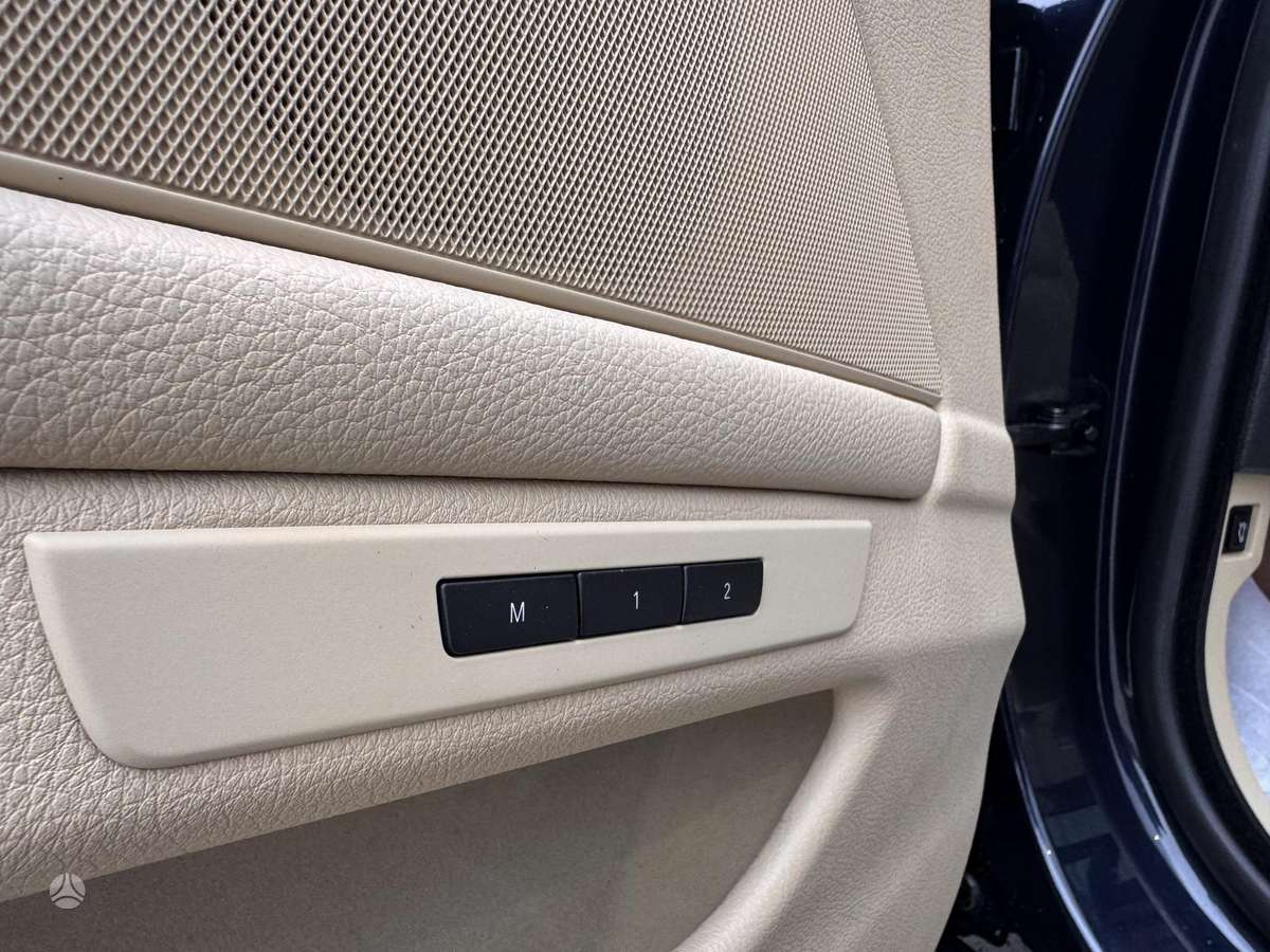BMW 525 2010 — photo 19