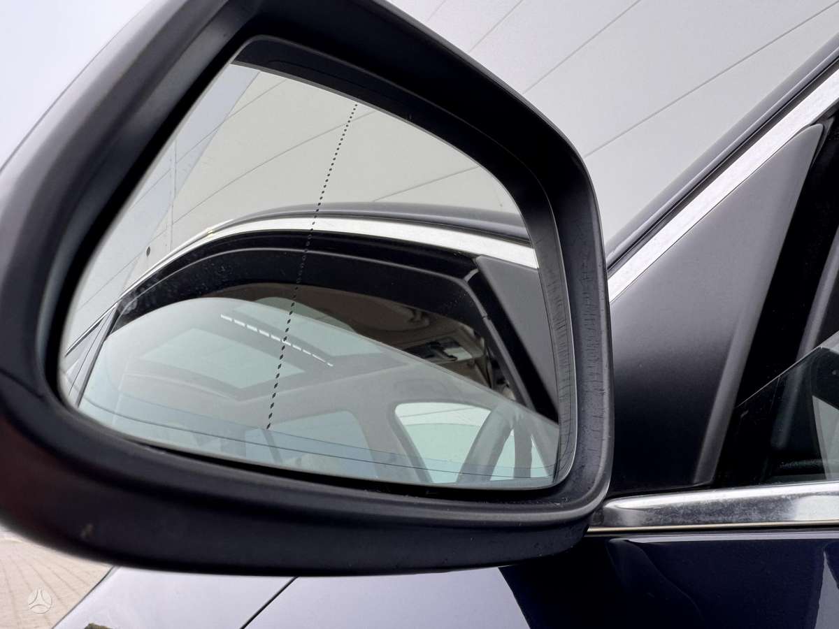 BMW 525 2010 — photo 23