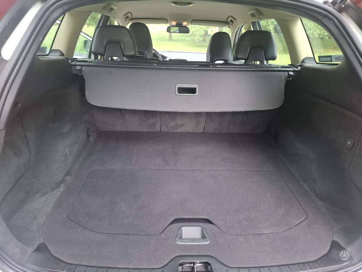 Volvo XC60 2011 — photo 9