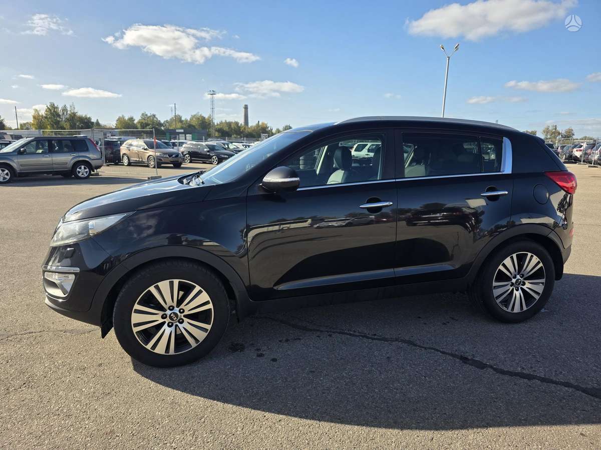 Kia Sportage 2014 — interior