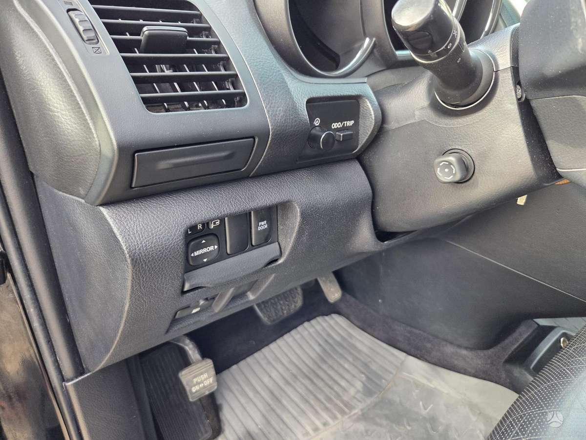Lexus RX 2009 — photo 10