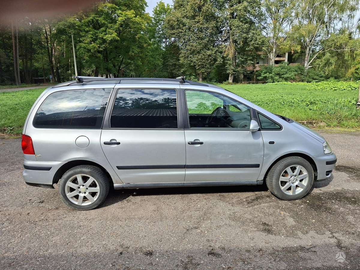 Volkswagen Sharan 2008 — двигун 1896 cm³, 116 HP (85kW)