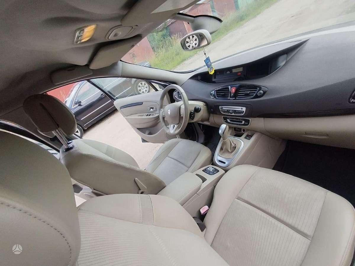 Renault Scenic 2011 — фото 20