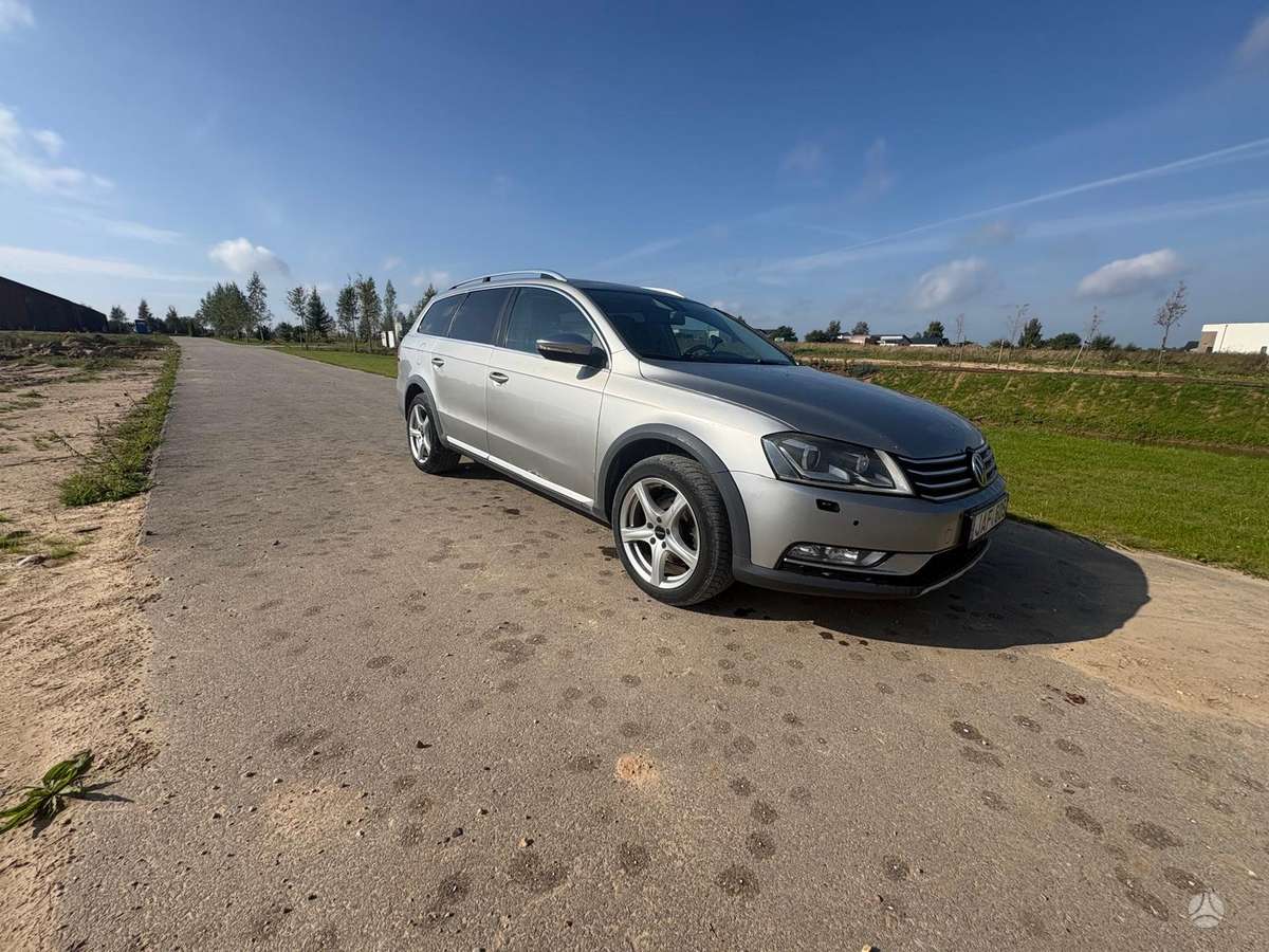 Volkswagen Passat 2012 — engine 1968 cm³, 170 HP (125kW)
